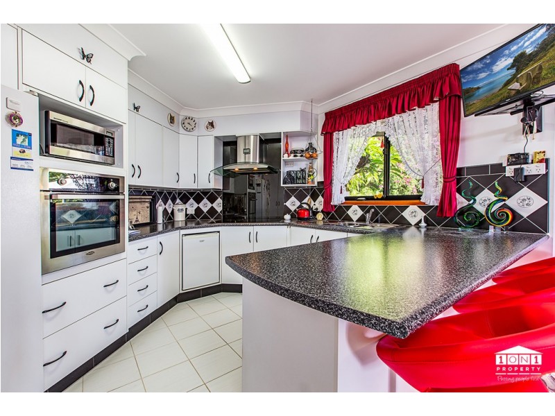 3 Canning Close, Tingira Heights NSW 2290