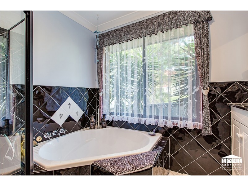 3 Canning Close, Tingira Heights NSW 2290