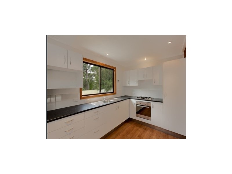 6 Curlew Close, Mount Hutton NSW 2290