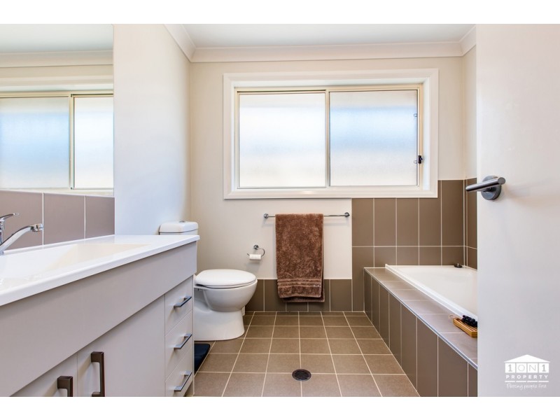 3 Punnul St, Fletcher NSW 2287