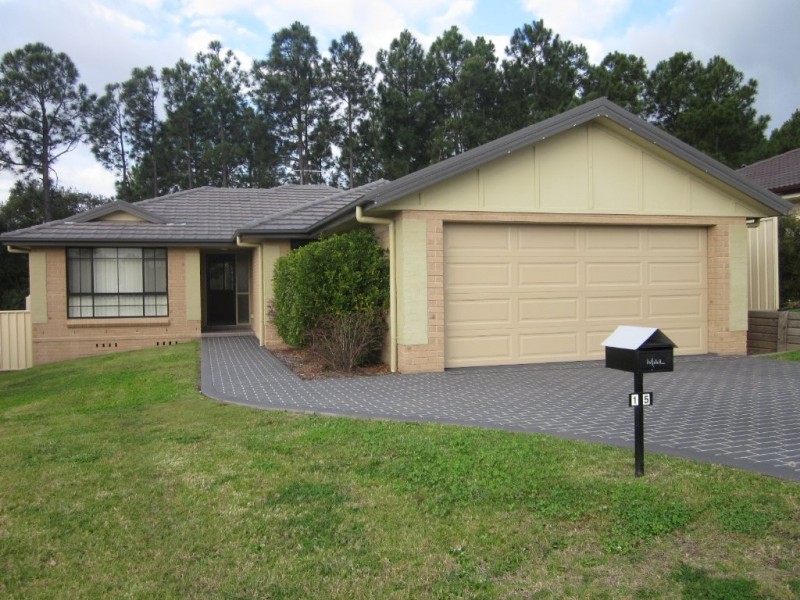15 Cambrian Place, East Maitland NSW 2323