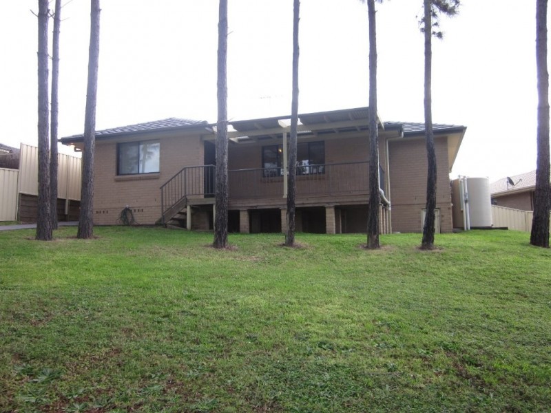 15 Cambrian Place, East Maitland NSW 2323