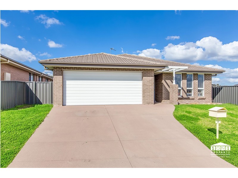 17 Undercliff Street, Cliftleigh NSW 2321