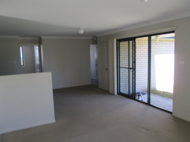 1/76 Brigantine Street, Rutherford NSW 2320