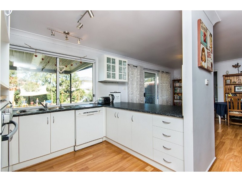 15 Butterfield Crescent, Ashtonfield NSW 2323