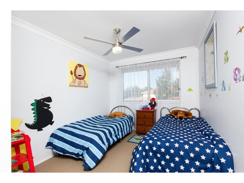 15 Butterfield Crescent, Ashtonfield NSW 2323