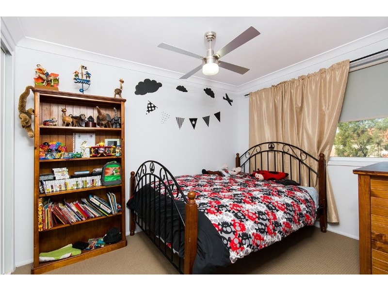 15 Butterfield Crescent, Ashtonfield NSW 2323
