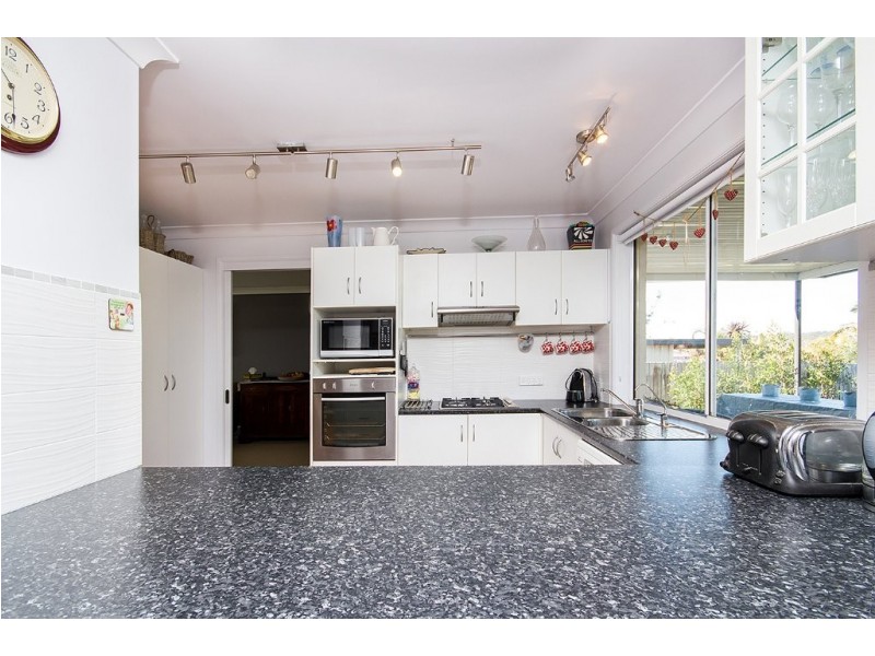 15 Butterfield Crescent, Ashtonfield NSW 2323