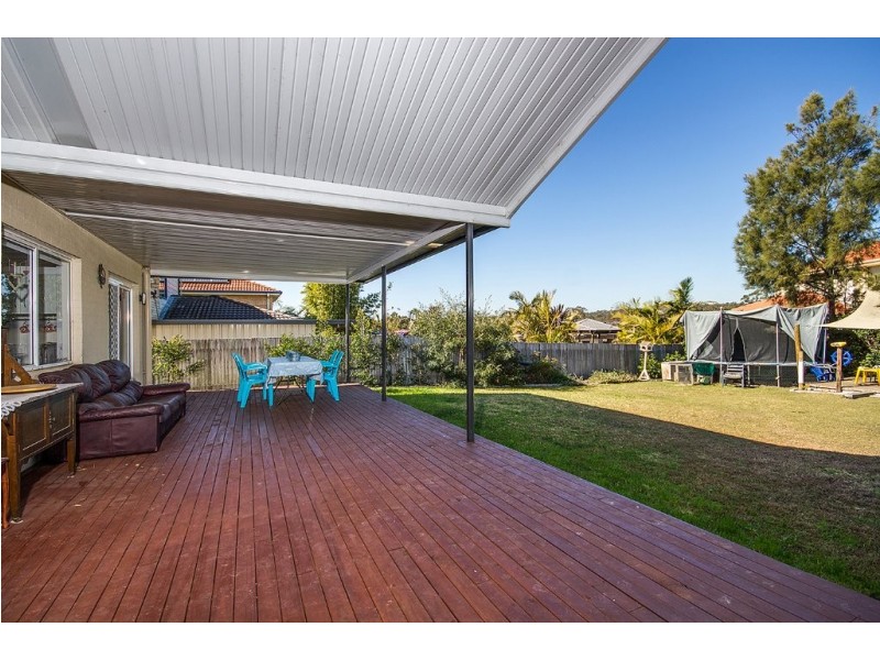 15 Butterfield Crescent, Ashtonfield NSW 2323
