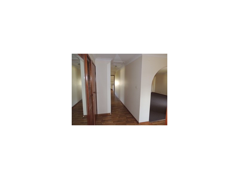 16 Wolstenholme Street, Rutherford NSW 2320