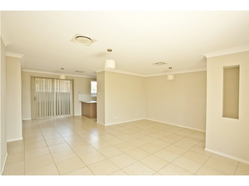 1/3 Allwood Close, Branxton NSW 2335