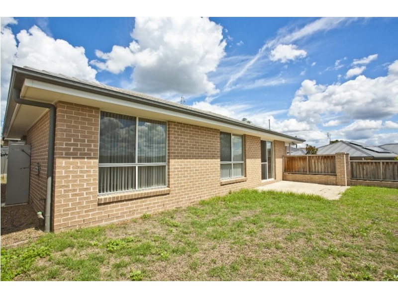 1/3 Allwood Close, Branxton NSW 2335