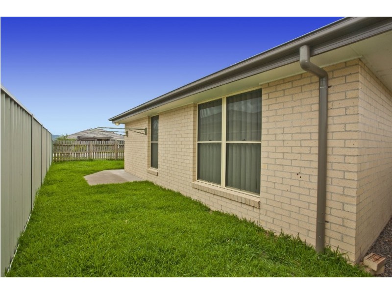 16 Niven Parade, Rutherford NSW 2320