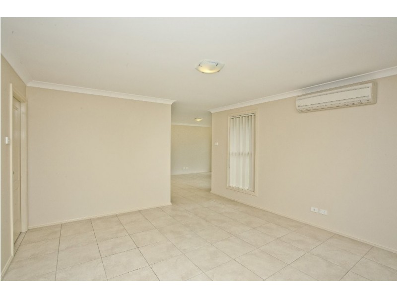16 Niven Parade, Rutherford NSW 2320