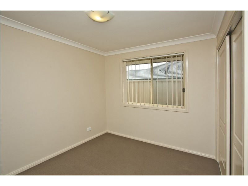 16 Niven Parade, Rutherford NSW 2320