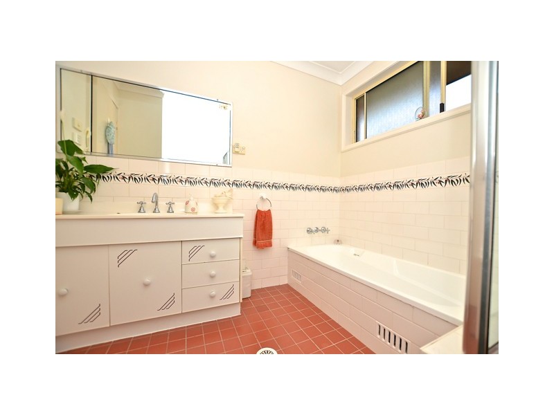 8/29 WILSONS RD, Mount Hutton NSW 2290