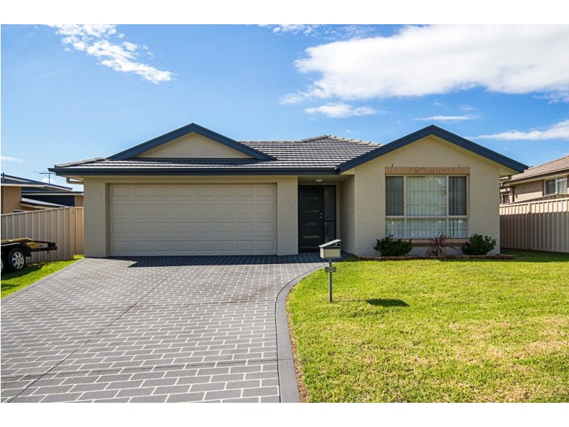 95 Aberglasslyn Road, Rutherford NSW 2320
