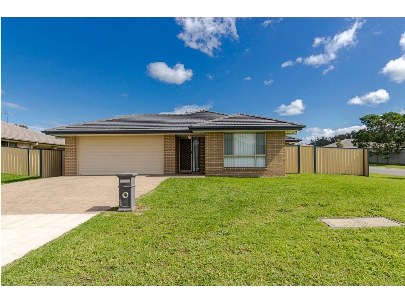 18 Zinfandel Circuit, Cessnock NSW 2325