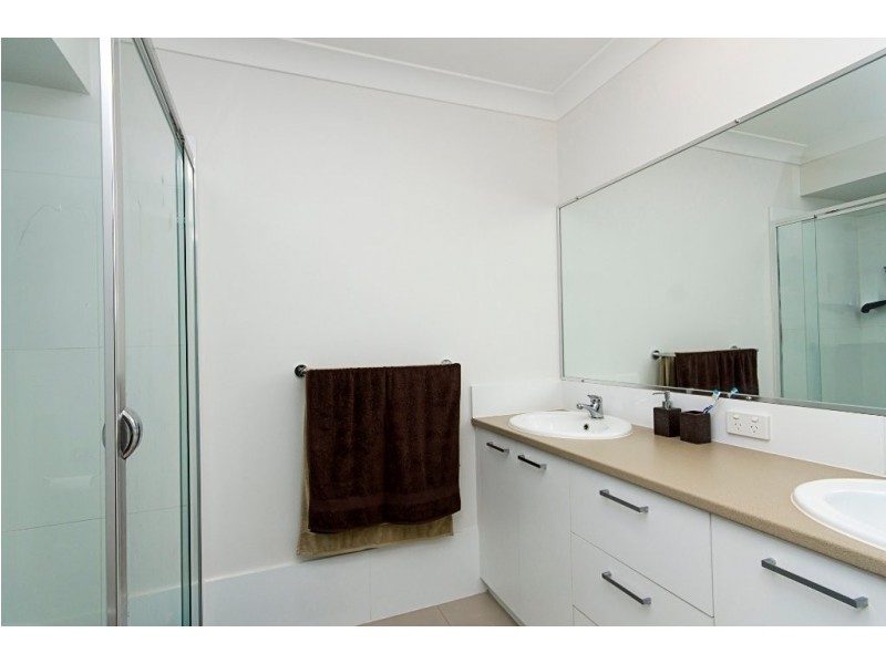 18 Zinfandel Circuit, Cessnock NSW 2325