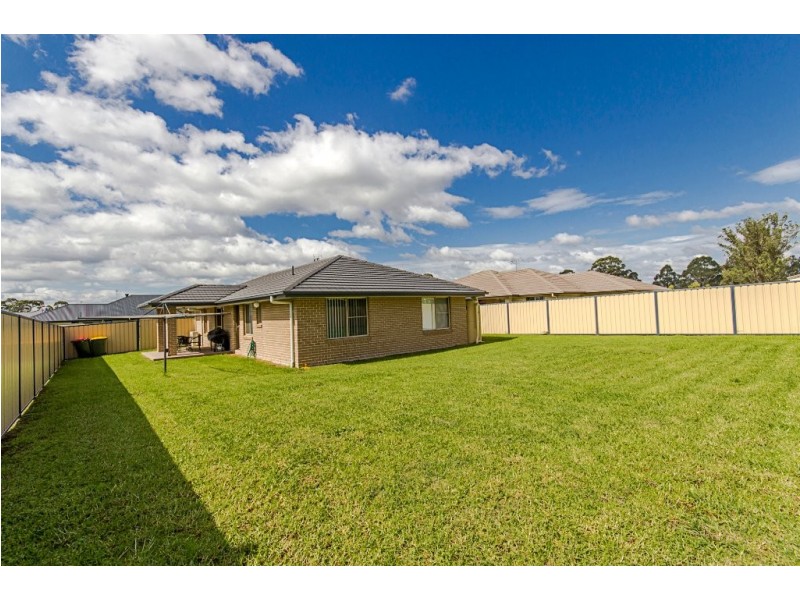 18 Zinfandel Circuit, Cessnock NSW 2325