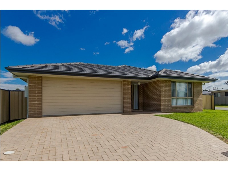 18 Zinfandel Circuit, Cessnock NSW 2325
