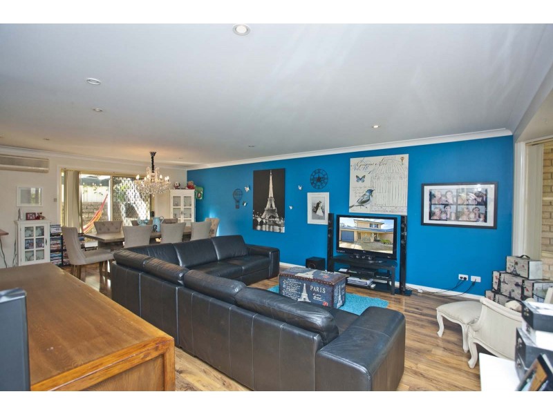 2/6 Worcester Drive, East Maitland NSW 2323