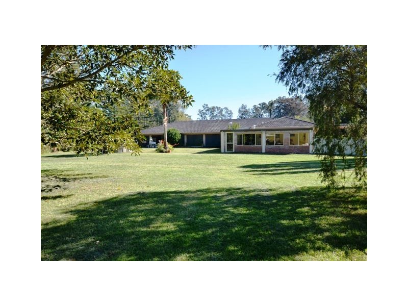 13 Oakfield Road, Salt Ash NSW 2318