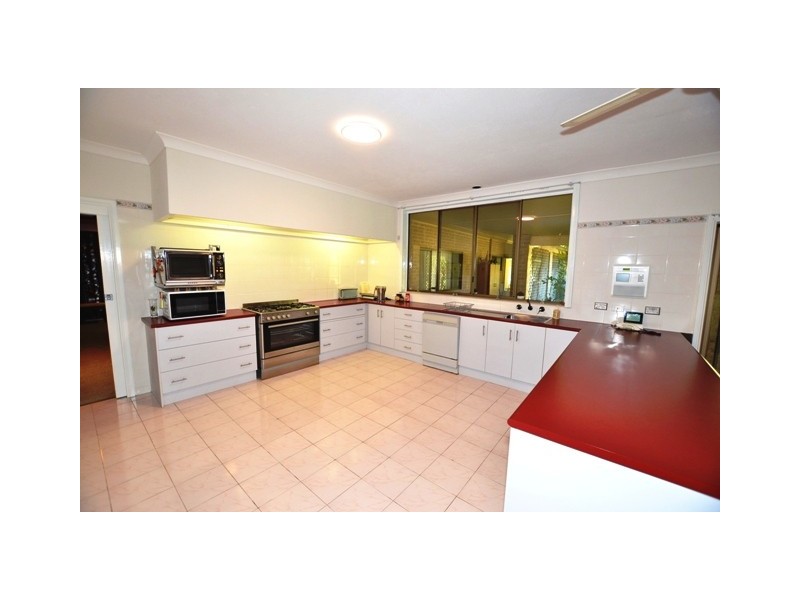 13 Oakfield Road, Salt Ash NSW 2318