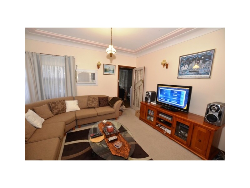 62 Waratah Street, Kahibah NSW 2290
