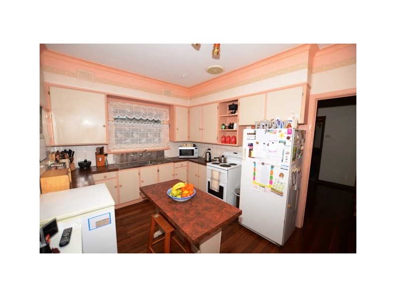 62 Waratah Street, Kahibah NSW 2290