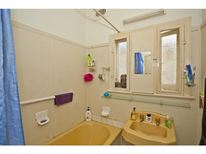 38 Harriet st, Waratah NSW 2298