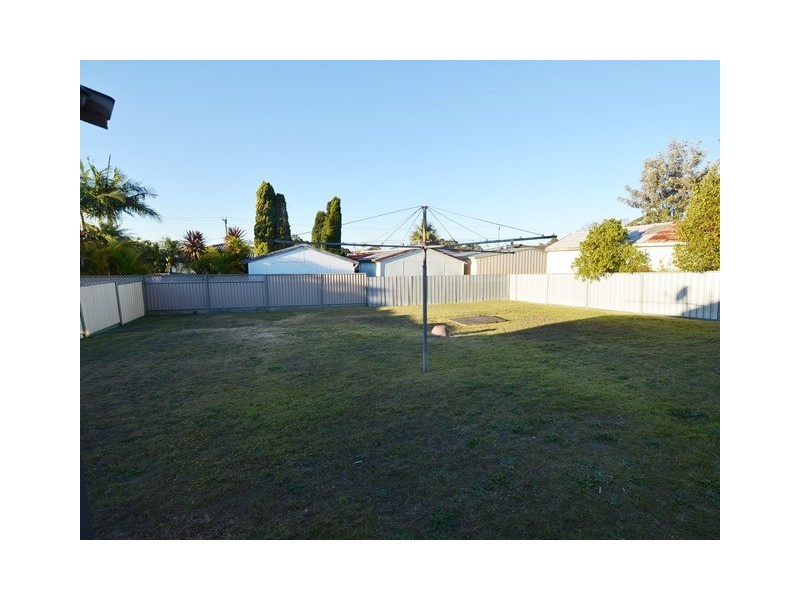 18 Tobruk Street, Shortland NSW 2307