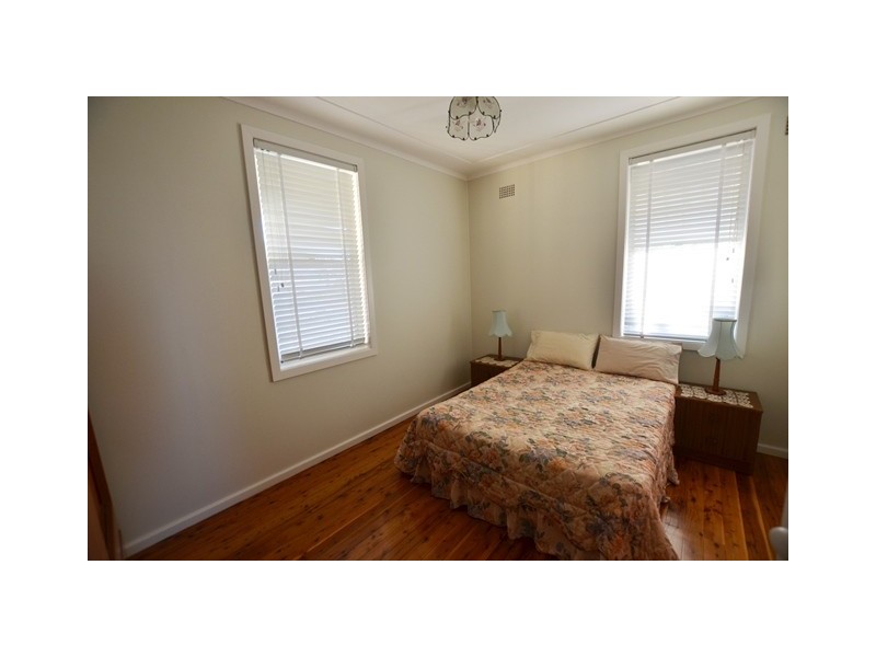 18 Tobruk Street, Shortland NSW 2307