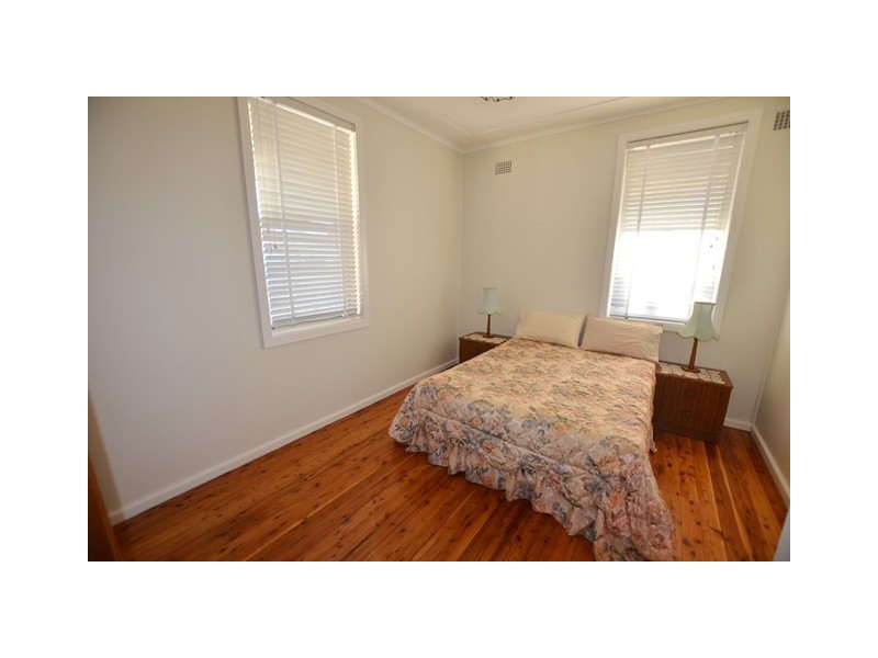 18 Tobruk Street, Shortland NSW 2307