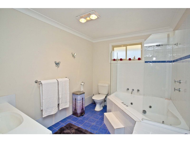 2/6 Worcester Drive, East Maitland NSW 2323