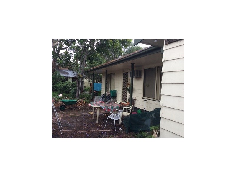 8 Glover Street, Belmont NSW 2280