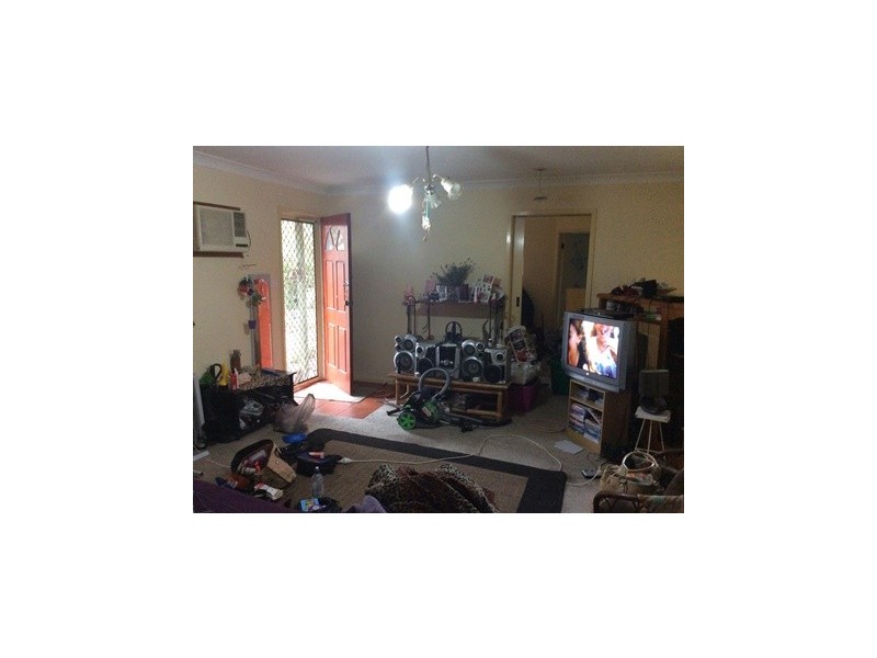 8 Glover Street, Belmont NSW 2280