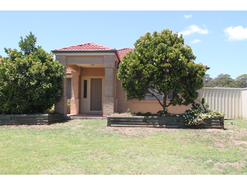 11 Grevillea Drive, Medowie NSW 2318