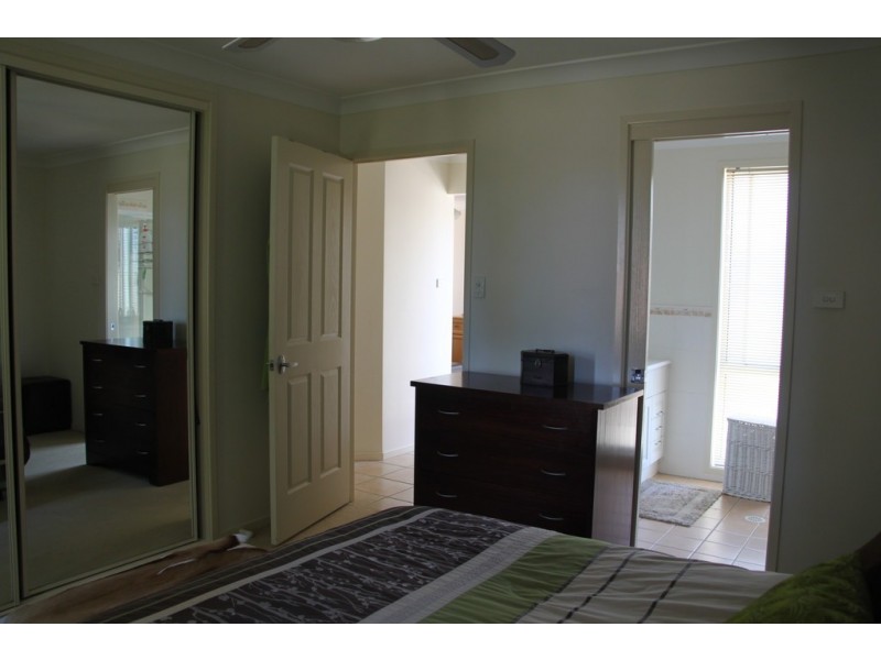 11 Grevillea Drive, Medowie NSW 2318