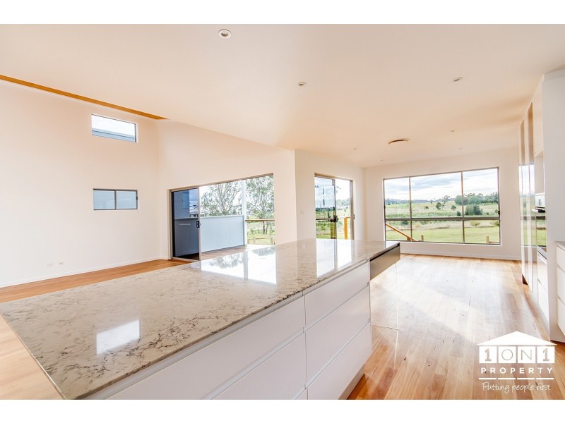 4 Heath Avenue, Aberglasslyn NSW 2320