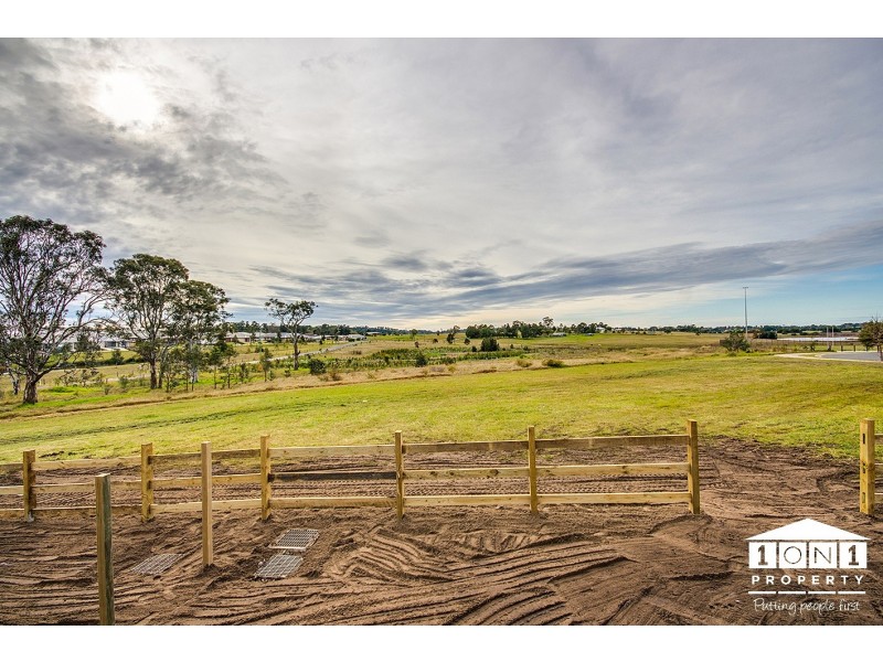 4 Heath Avenue, Aberglasslyn NSW 2320