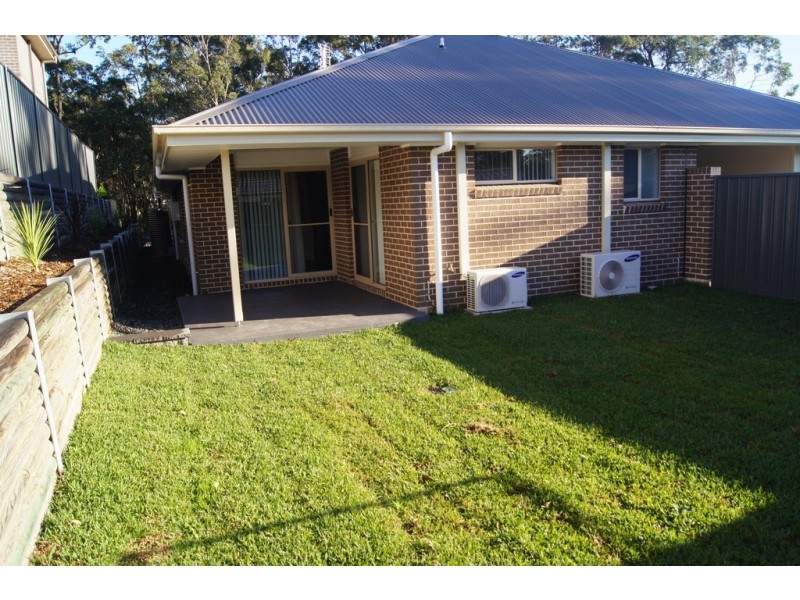 2 / 5 Pebblestone Street, Fletcher NSW 2287