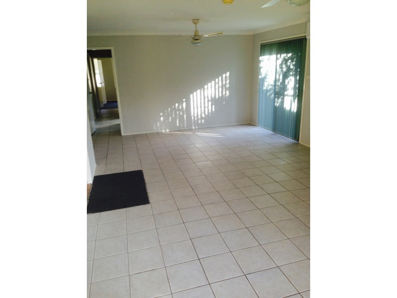 2/131 Denton Park Drive, Aberglasslyn NSW 2320