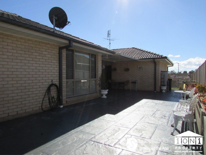 37 Jenna Drive, Raworth NSW 2321