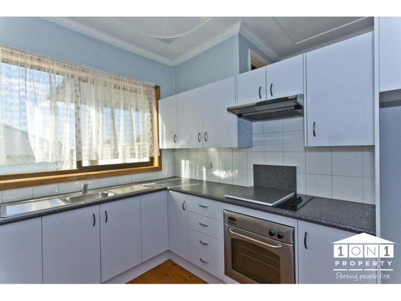 19 Anderson Drive, Tarro NSW 2322