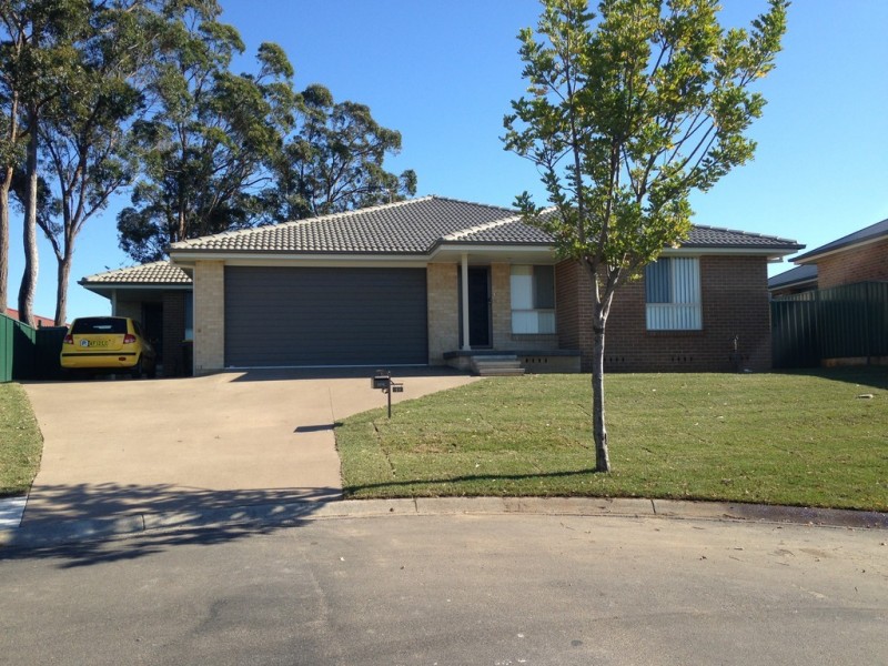 18 Amber Street, Fletcher NSW 2287