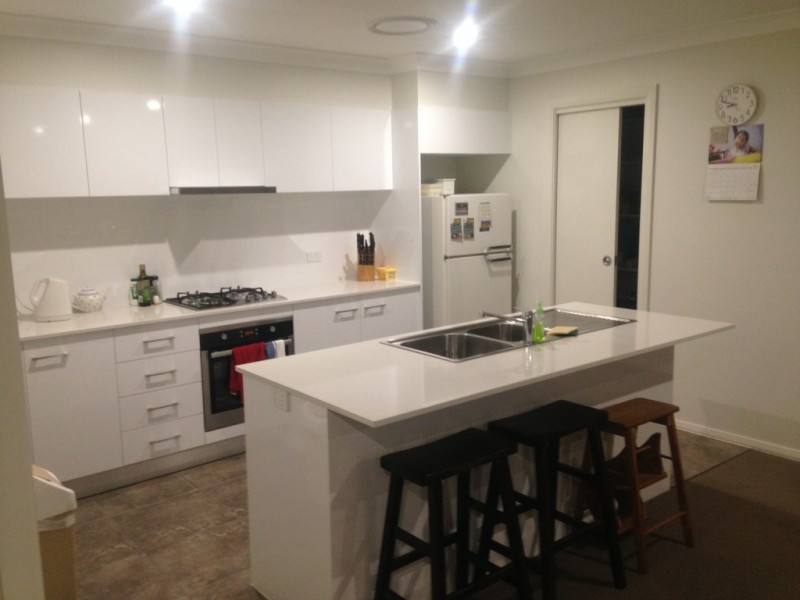 18 Amber Street, Fletcher NSW 2287