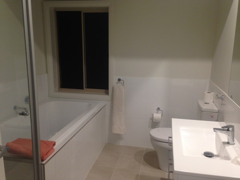 18 Amber Street, Fletcher NSW 2287