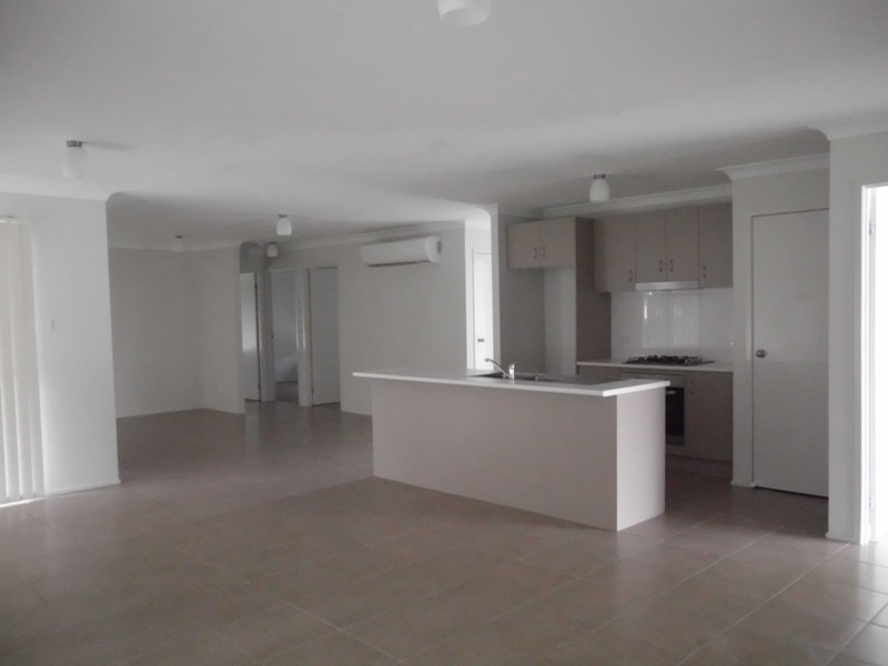 11 Mileham Cir, Rutherford NSW 2320