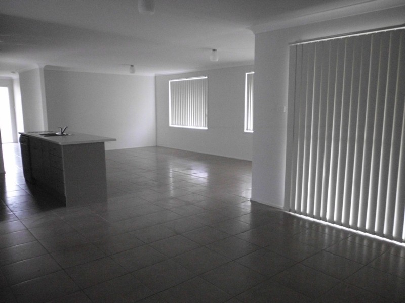 11 Mileham Cir, Rutherford NSW 2320